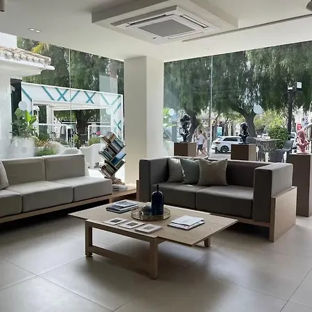 Privado En Occidental Puerto Banus Daire